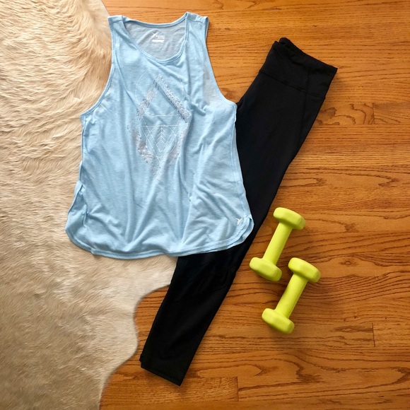 Old Navy Tops - Old Navy Active Go- Dry Graphic Tank Top